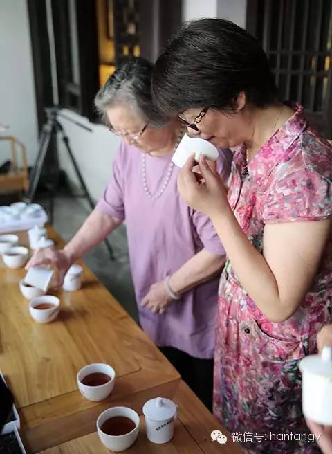 中國(guó)茶館聯(lián)盟祁紅專(zhuān)家品鑒會(huì)在杭州漢唐茶文化館舉行插圖4