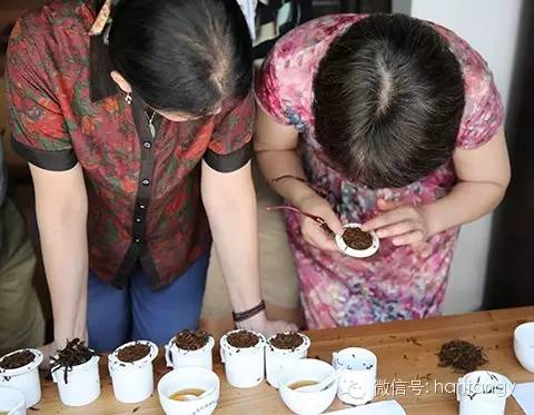中國(guó)茶館聯(lián)盟祁紅專(zhuān)家品鑒會(huì)在杭州漢唐茶文化館舉行插圖5